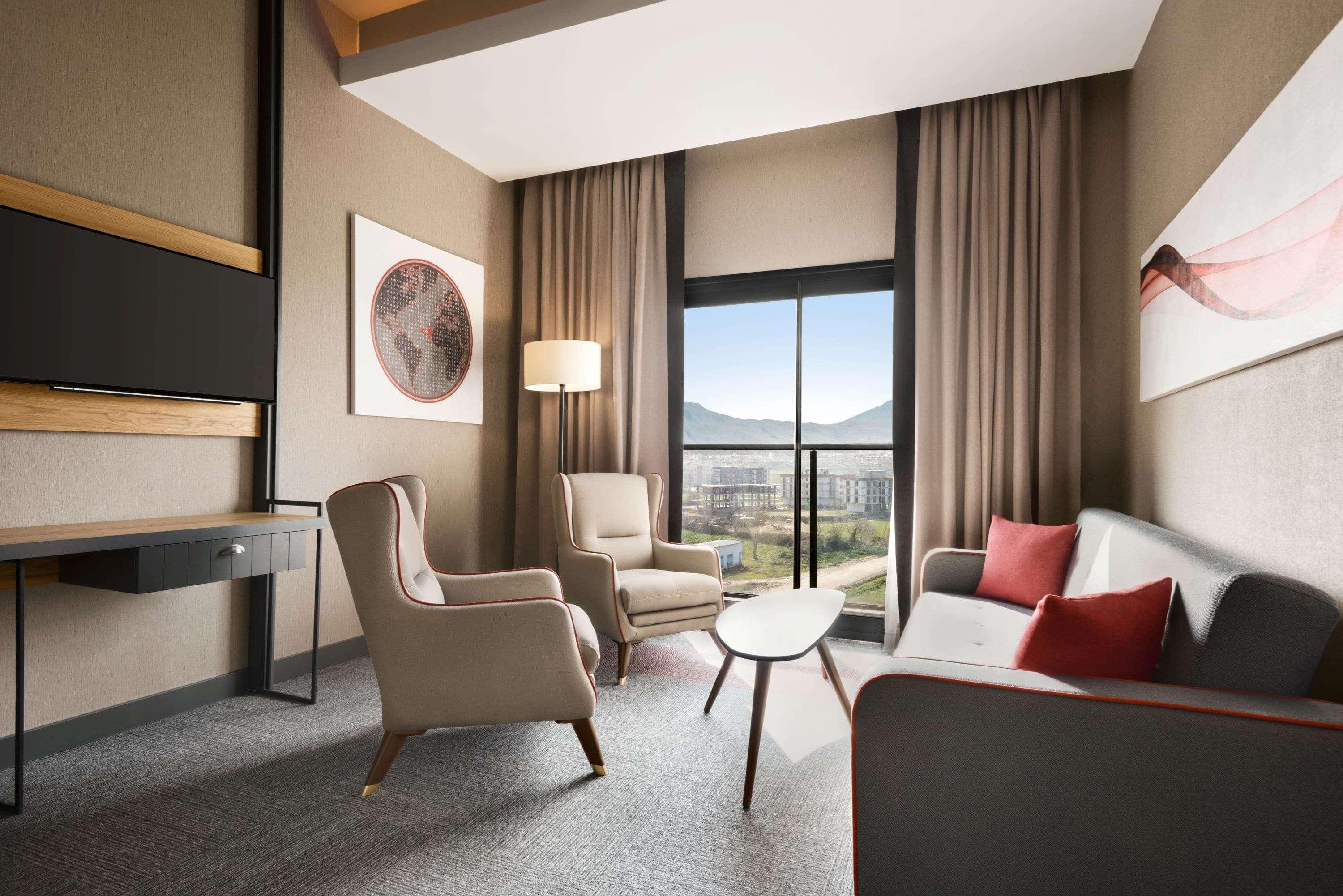 Ramada By Wyndham Tire Hotel Екстериор снимка
