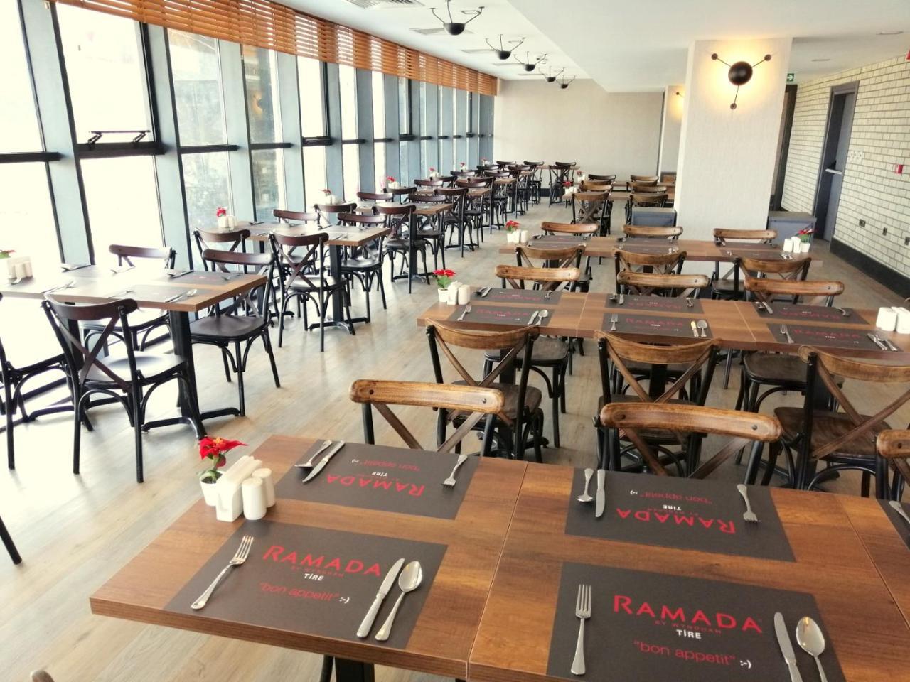 Ramada By Wyndham Tire Hotel Екстериор снимка