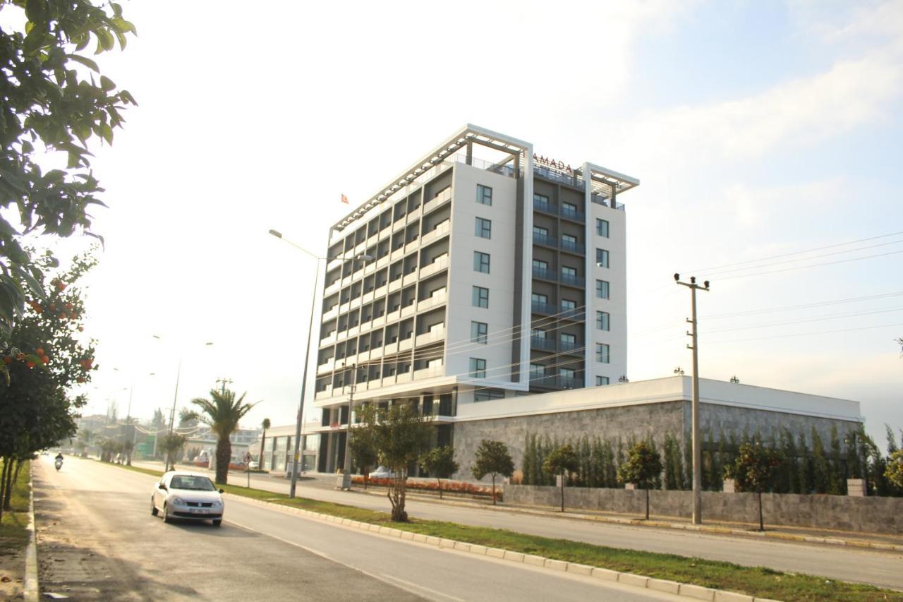 Ramada By Wyndham Tire Hotel Екстериор снимка